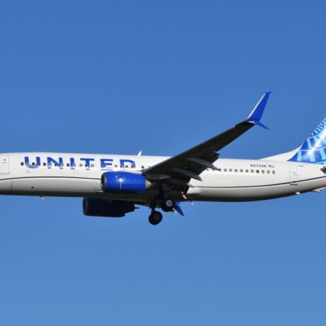 UNITED AIRLINES B737-800